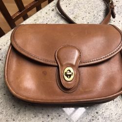 COACH #9954    Crossbody British Tan 