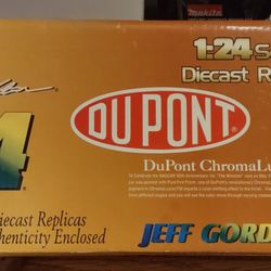 1998 Dupont Jeff Gordon Diecast Car 