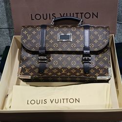 Louis Vuitton Purse