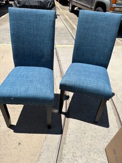 Table chair set