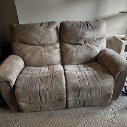 Lazy boy James Reclining Loveseat