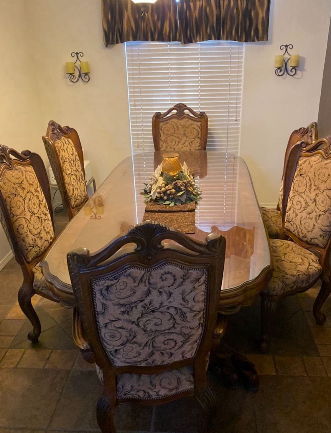 Michael Armani Dinning Room Table