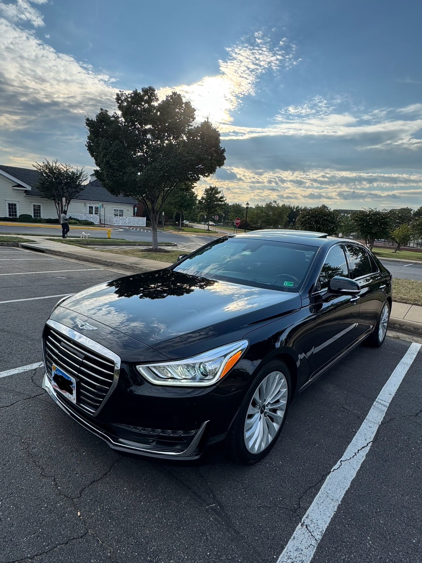 2017 Genesis G90
