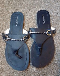 Sandals size 8