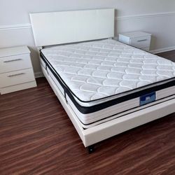 Cama-con-Colchon y 2-Mesitas-de-Noche ⭐️ Bed-with-Mattress and 2 Nightstand 
