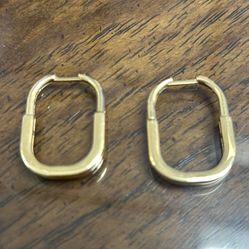 18k Solid Gold Earring Pick Up Only!