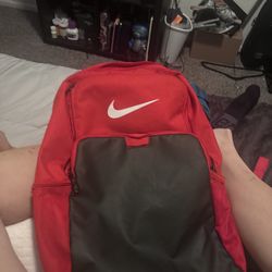 Xl Nike back pack lots of pockets $40