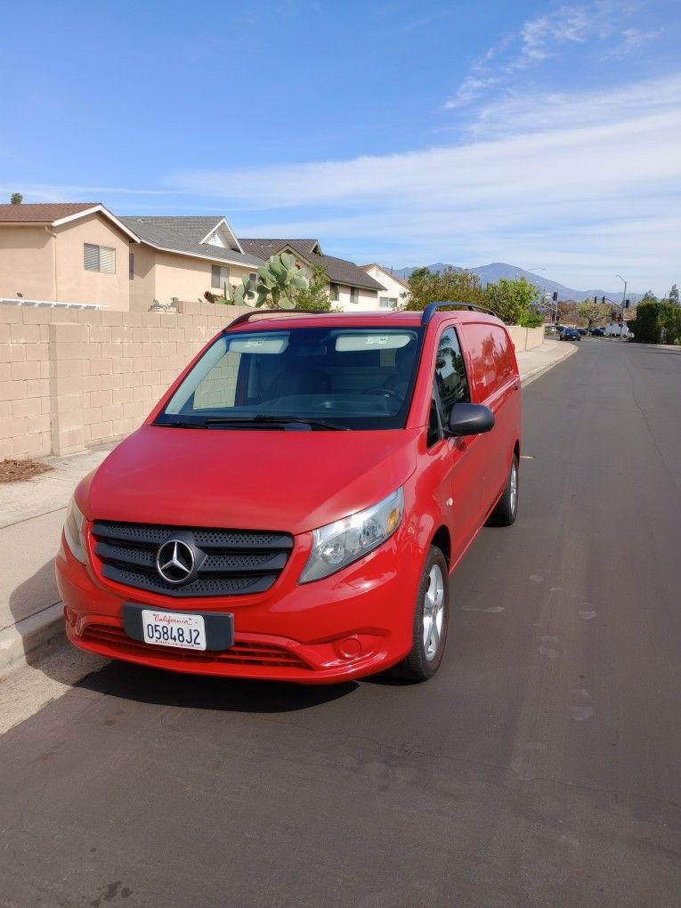 2016 Mercedes-Benz Metris