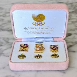 Vintage 1988 Olympics Collectable Pins Seoul Summer Games Mascot Rings in Case