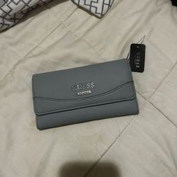 guess clutch wallet 