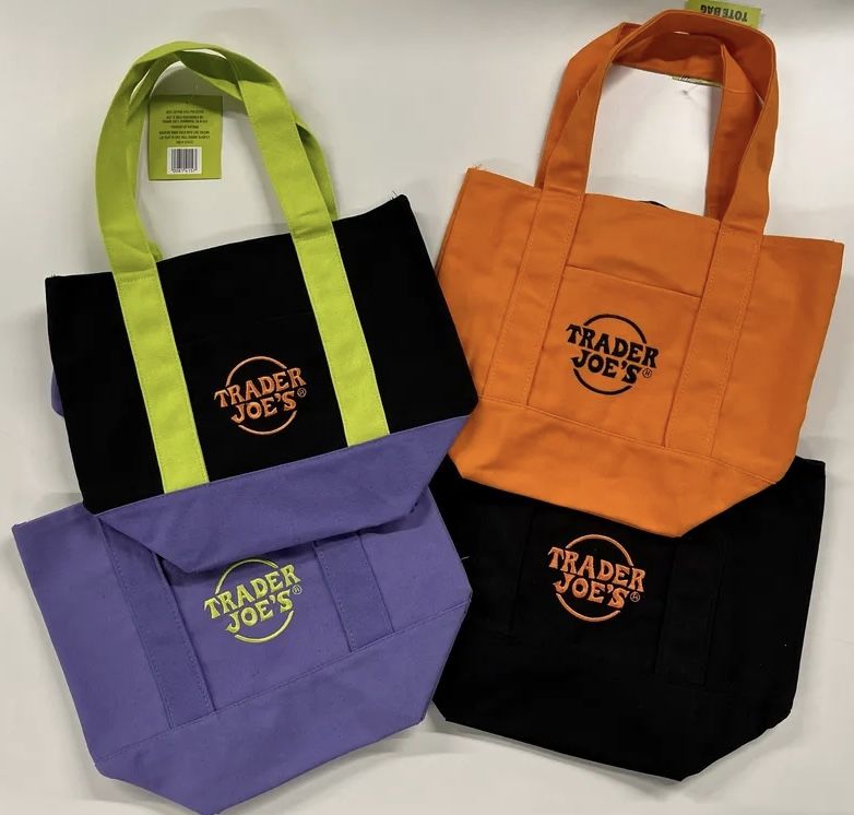 Trade?? mini Halloween tote bags