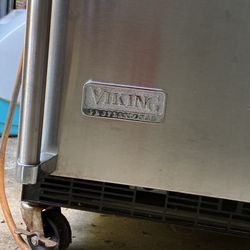 Viking Kegerator . Excellent Pre Owned Condition