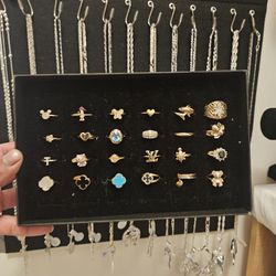 14k Gold Ring beautiful 😍 24  piece ✨️ 😍 
