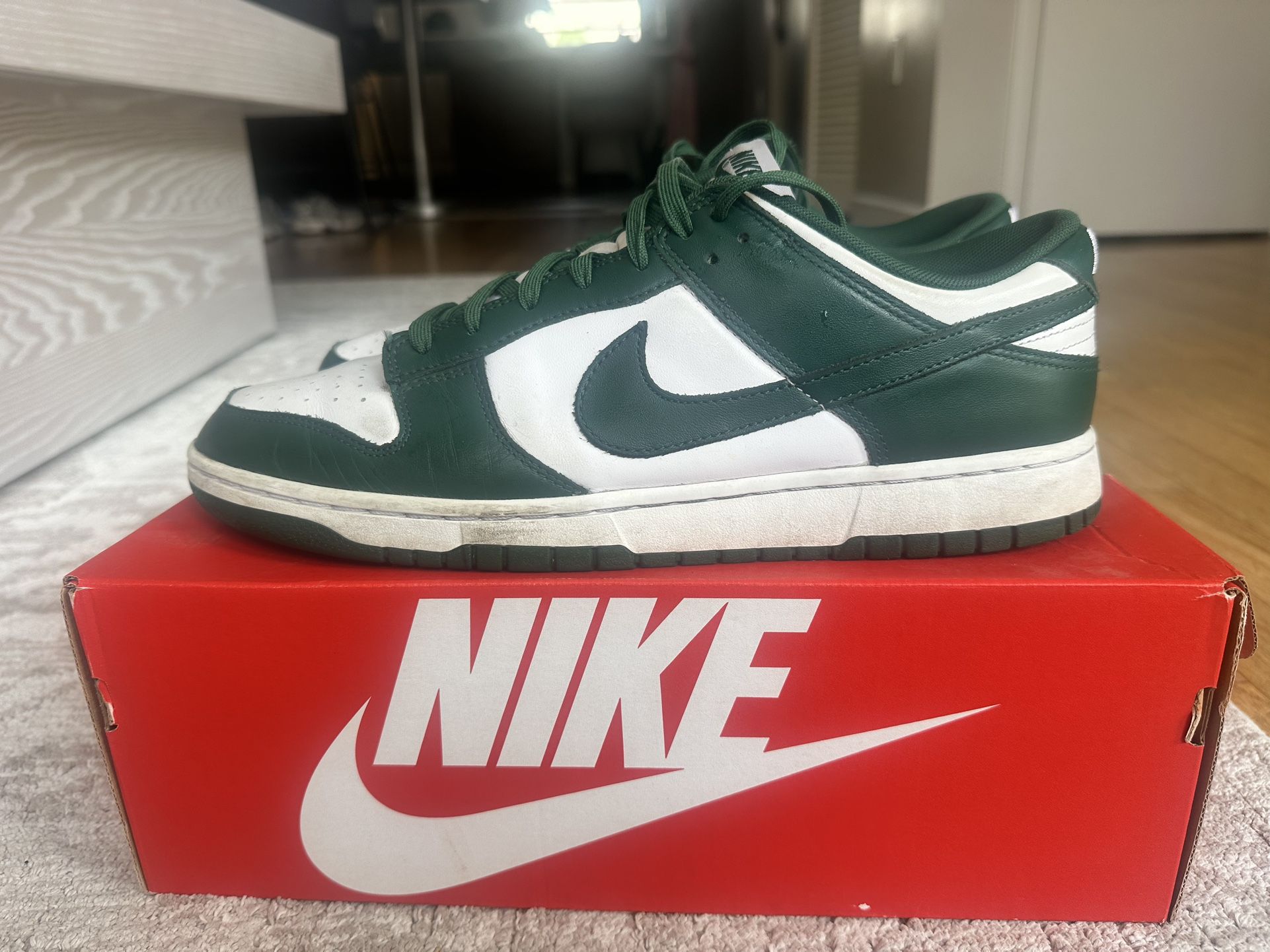 Nike Dunk Low Retro 