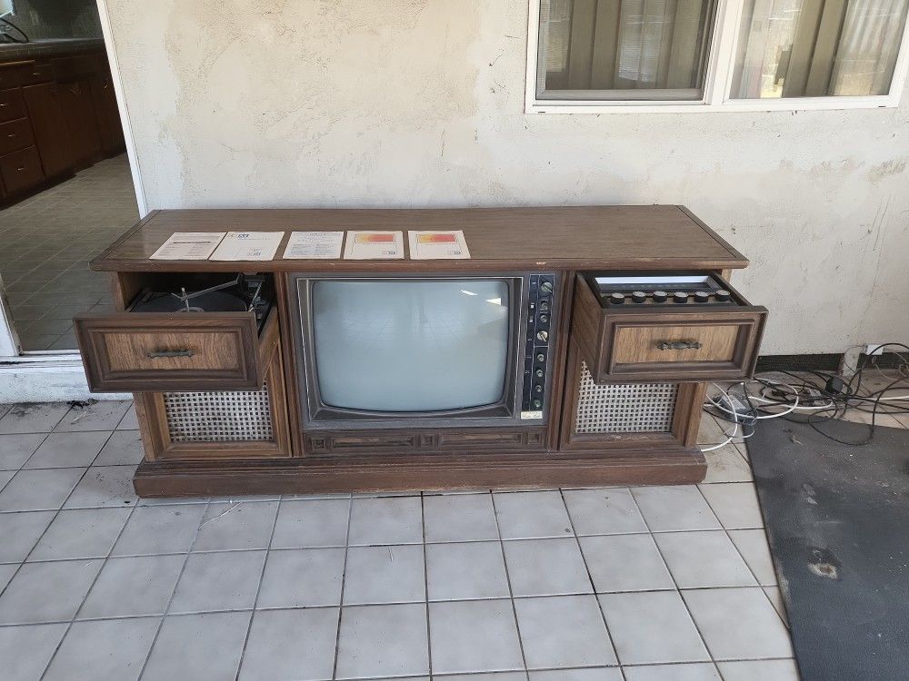 Curtis Mathis Stereo Console TV