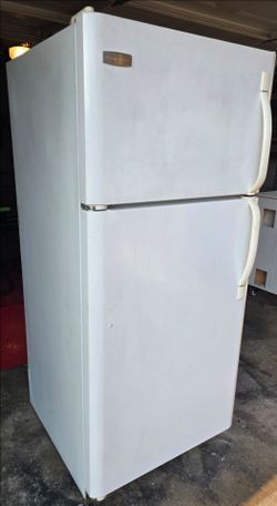 Frigidaire Refrigerator - Delivery Available!