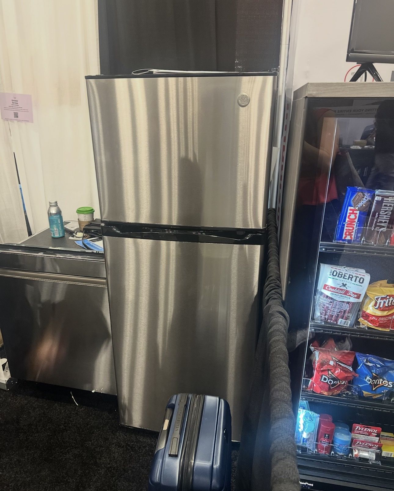 11.6 Cu. Ft. GE Top Freezer Refrigerator