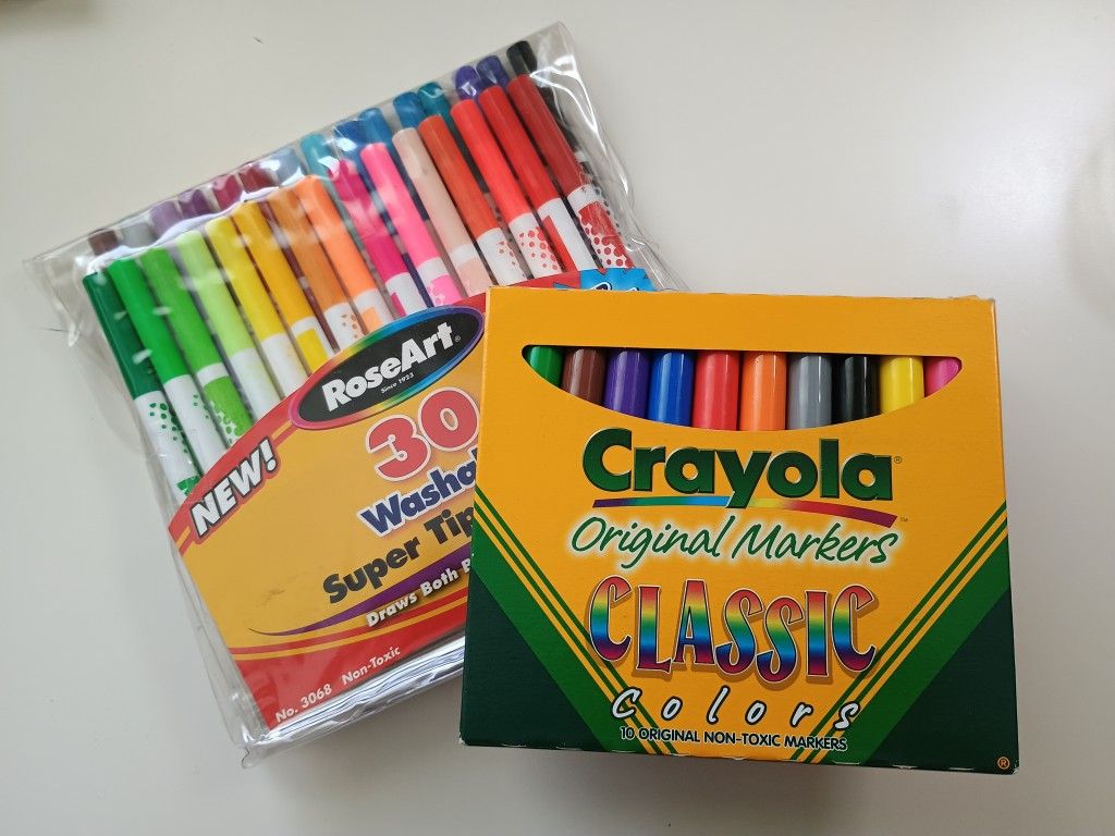 Lot Of Crayola And RoseArt Markers