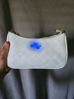 White C design stylish women's arm bag purse