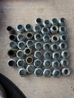 Lot of 40+ Metal Electrical Conduit Connectors Fittings Threaded Set Screw