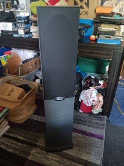 Polk Audio floor/ tower speaker
