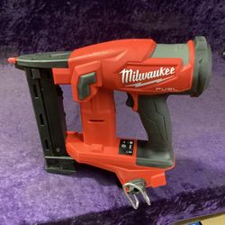 🧰🛠Milwaukee M18 FUEL Brushless 18-Gauge 1/4” Narrow Crown Stapler-LIGHTLY USED!(Tool-Only)-$235!🧰🛠