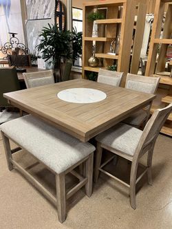 Sale... Sale... 6 pc Counter Height Dining Table Set!!!