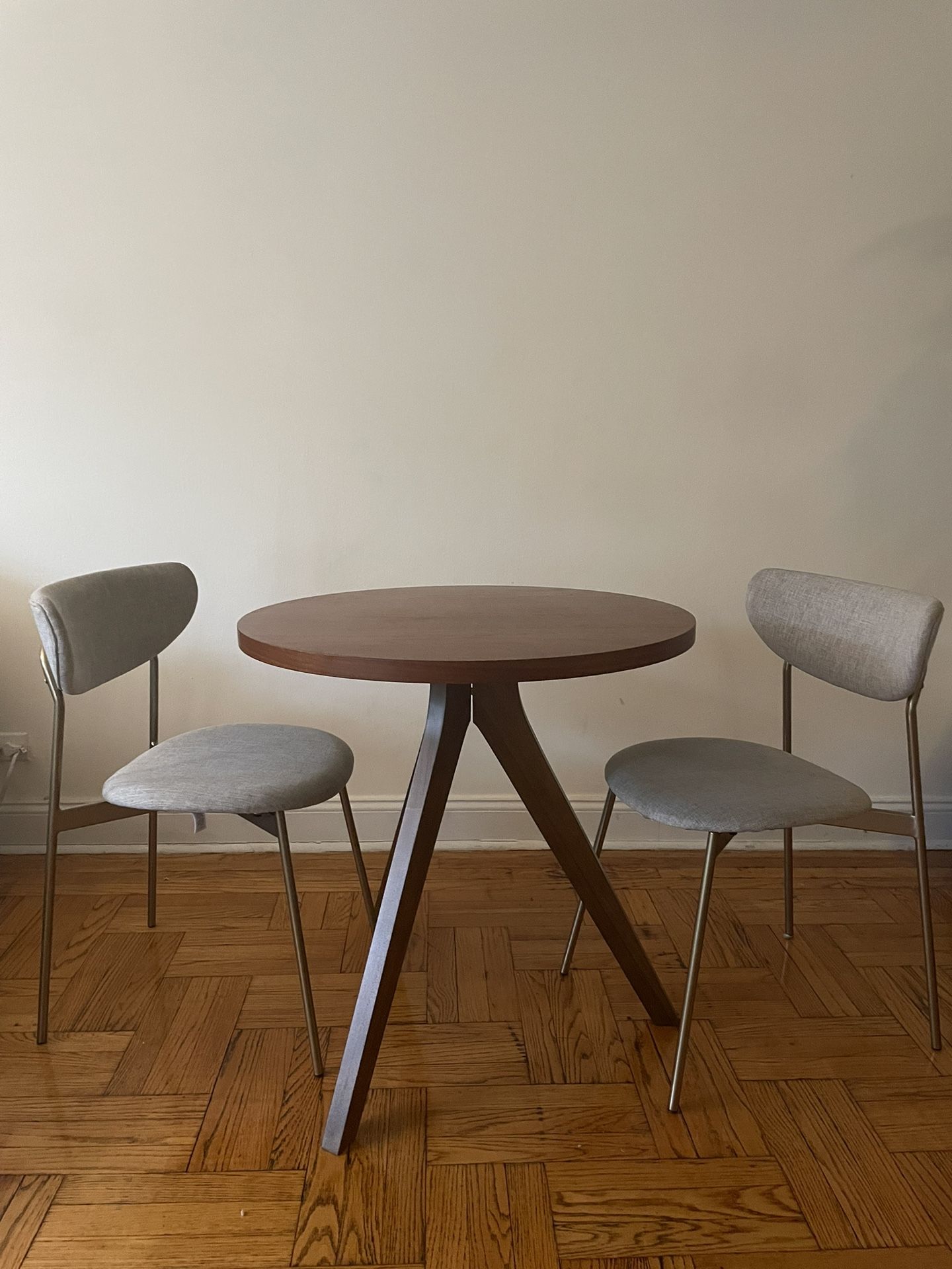 West Elm Dining Table And Chairs 