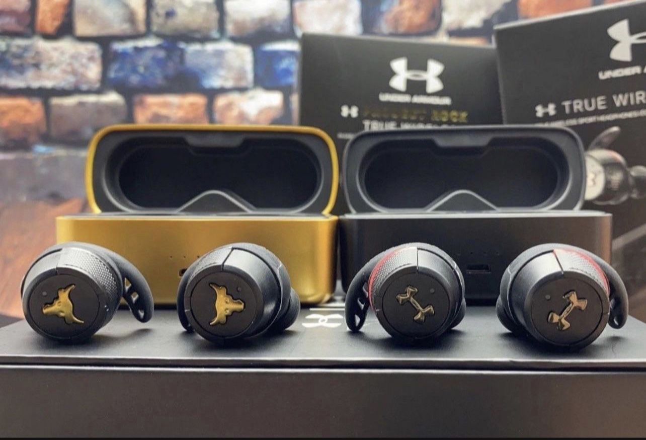 JBL Under Armour Wireless Sport Headphones Earbuds True Flash In-Ear Gold And Black NEW