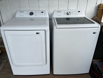 Excellent Condition Samsung Washer and Electric Dryer Set $650 OBO