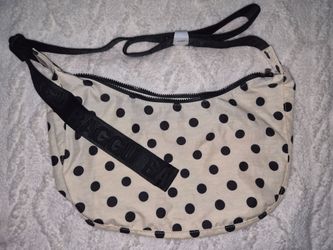 New without tags Baggu medium crescent bag- cream & black polka dot