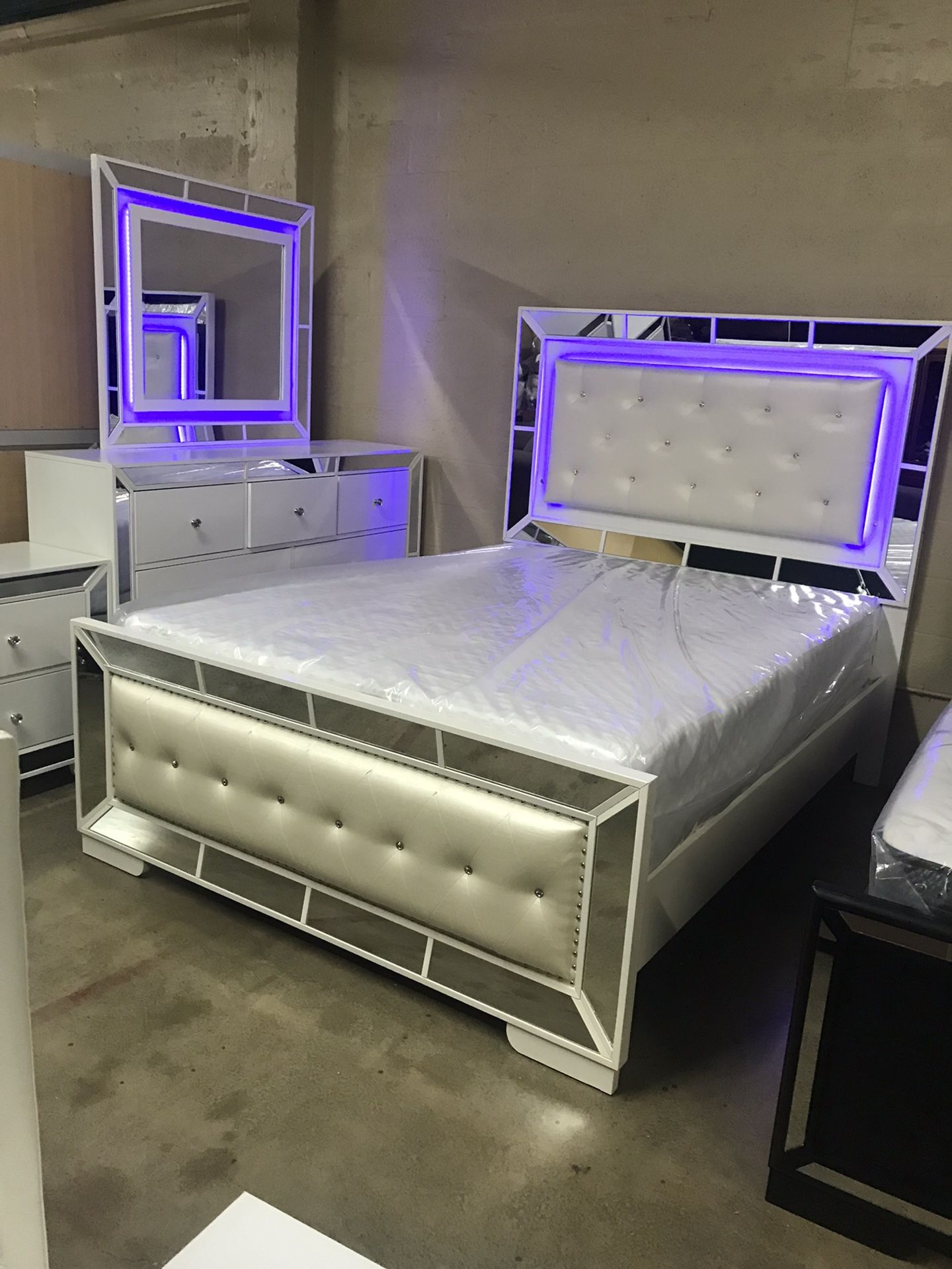 Brand New Queen Size Bedroom Set$1499.financing  Available No Credit Needed 