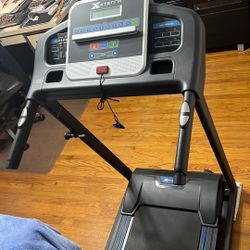 Treadmill 