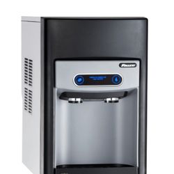 Ice and water dispensing machine