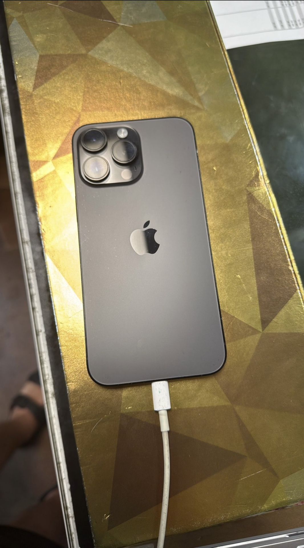 iPhone Pro Max 128 GB ( Never Repaired )