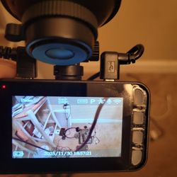 Dash Cam,  Brand Is Z Edge. $25 Like New Condition 