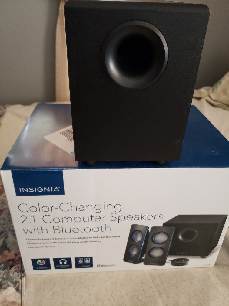 Insignia Color Changing 2.1 Computer Speaker With Bluetooth