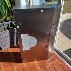 Whirlpool  Stainless Steel  Hood  Nice Condition  30 Long  18  1/2  Wide 