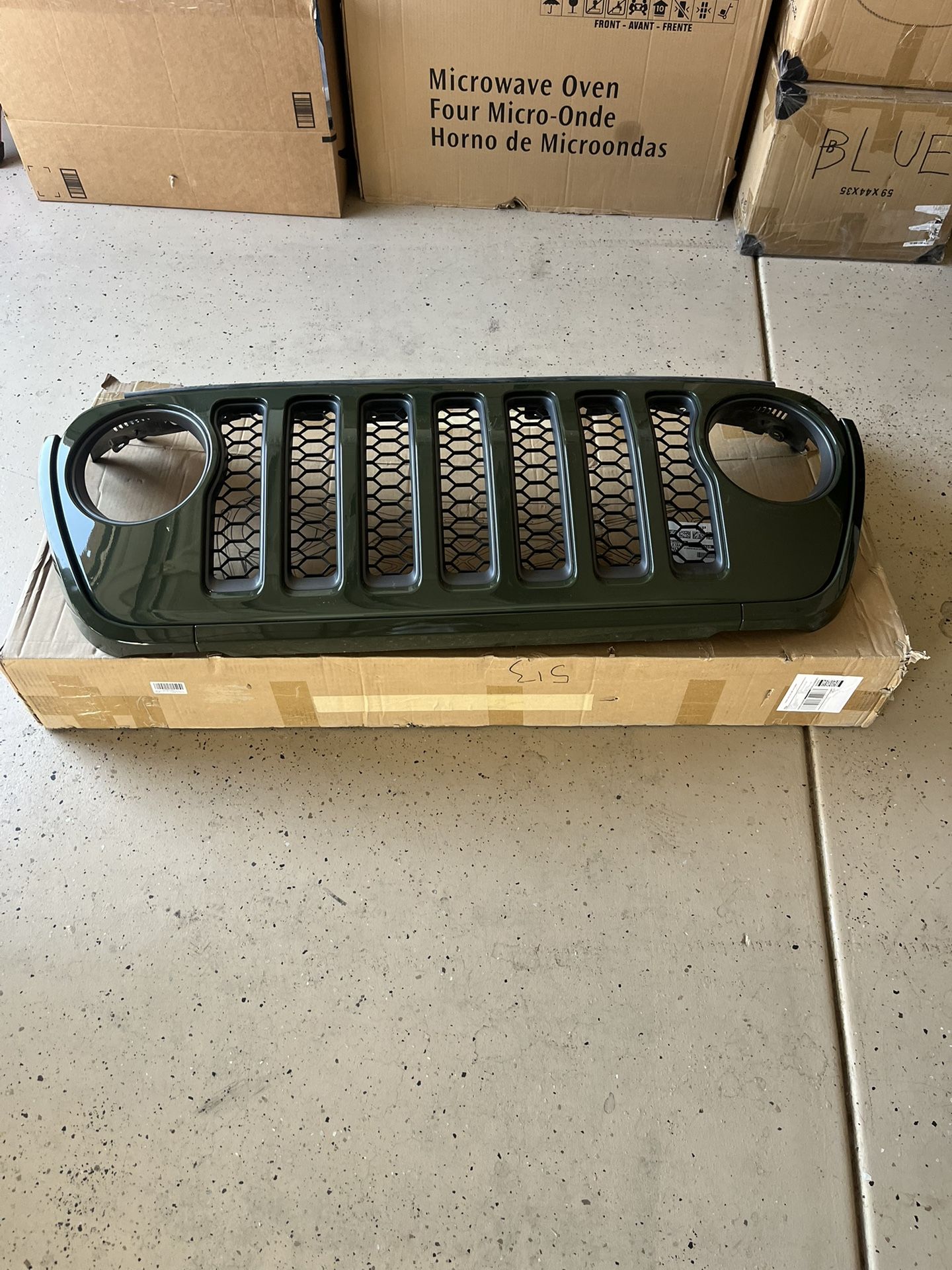 2022 Jeep Gladiator Bumper