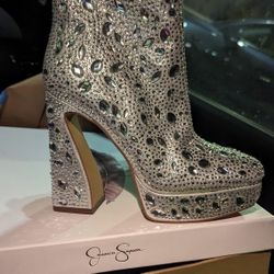 Jessica Simpson NIB size 7.5 Silver studded Boots 