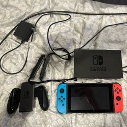Nintendo Switch 