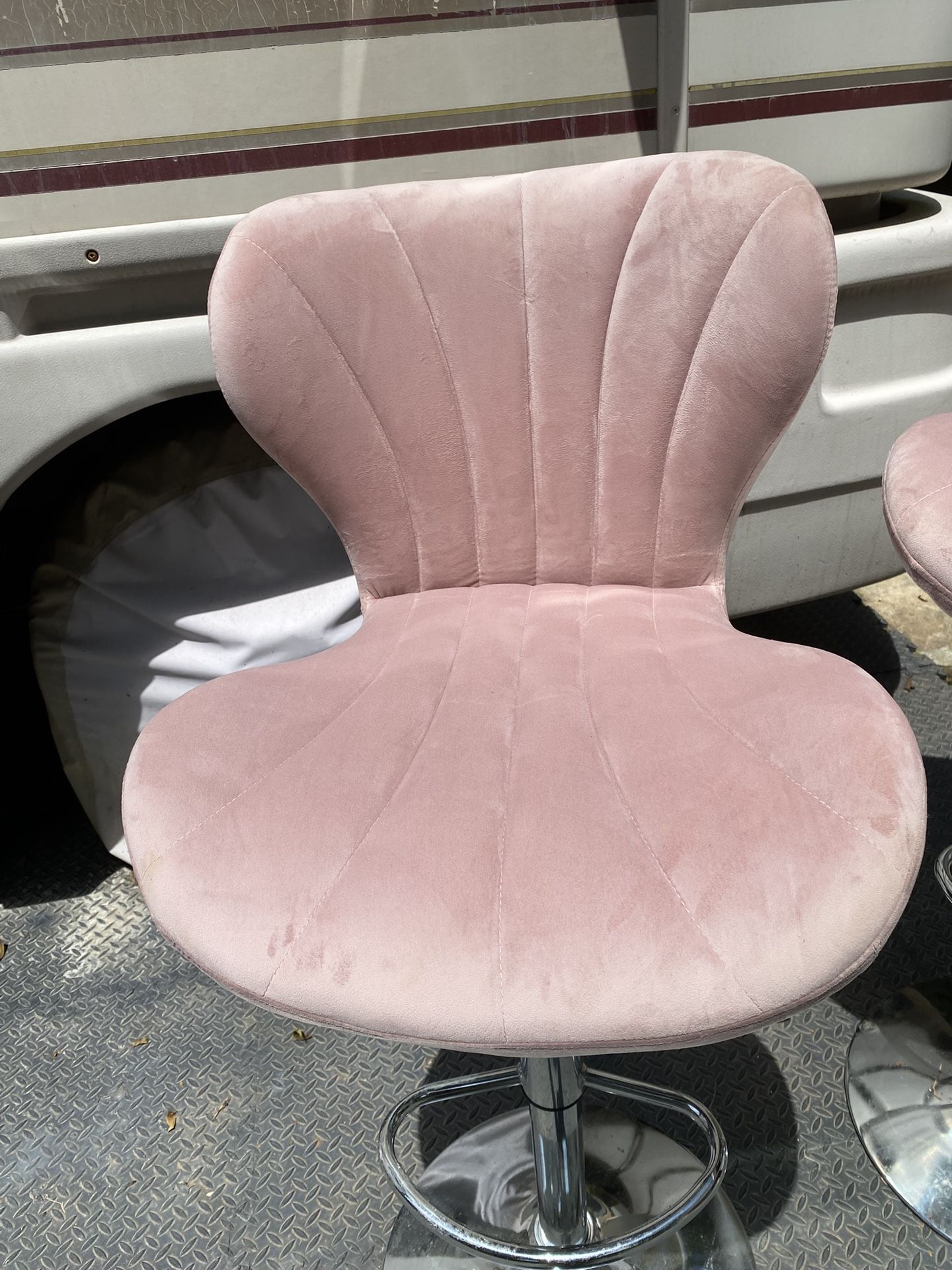 pink chairs