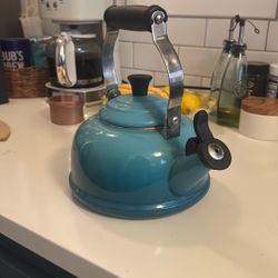 Tea Kettle - Le Creuset 