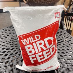 Economy Mix Wild Bird Feed, Value Bird Seed Blend, Dry, 20 lb. Bag, New