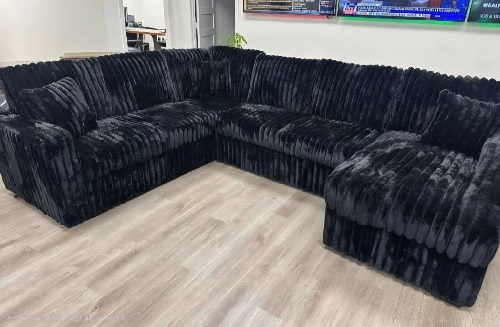 Midnight Madness 4 Piece Sectional $10 Down Payment And Financing Available