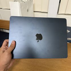 Macbook Air 2024 M3 Like New