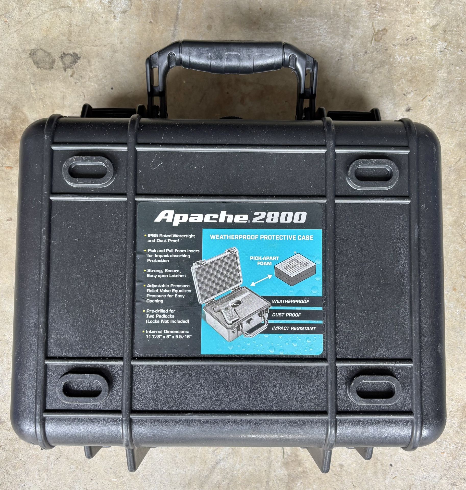 APACHE 2800 Weatherproof Protective Case, Medium