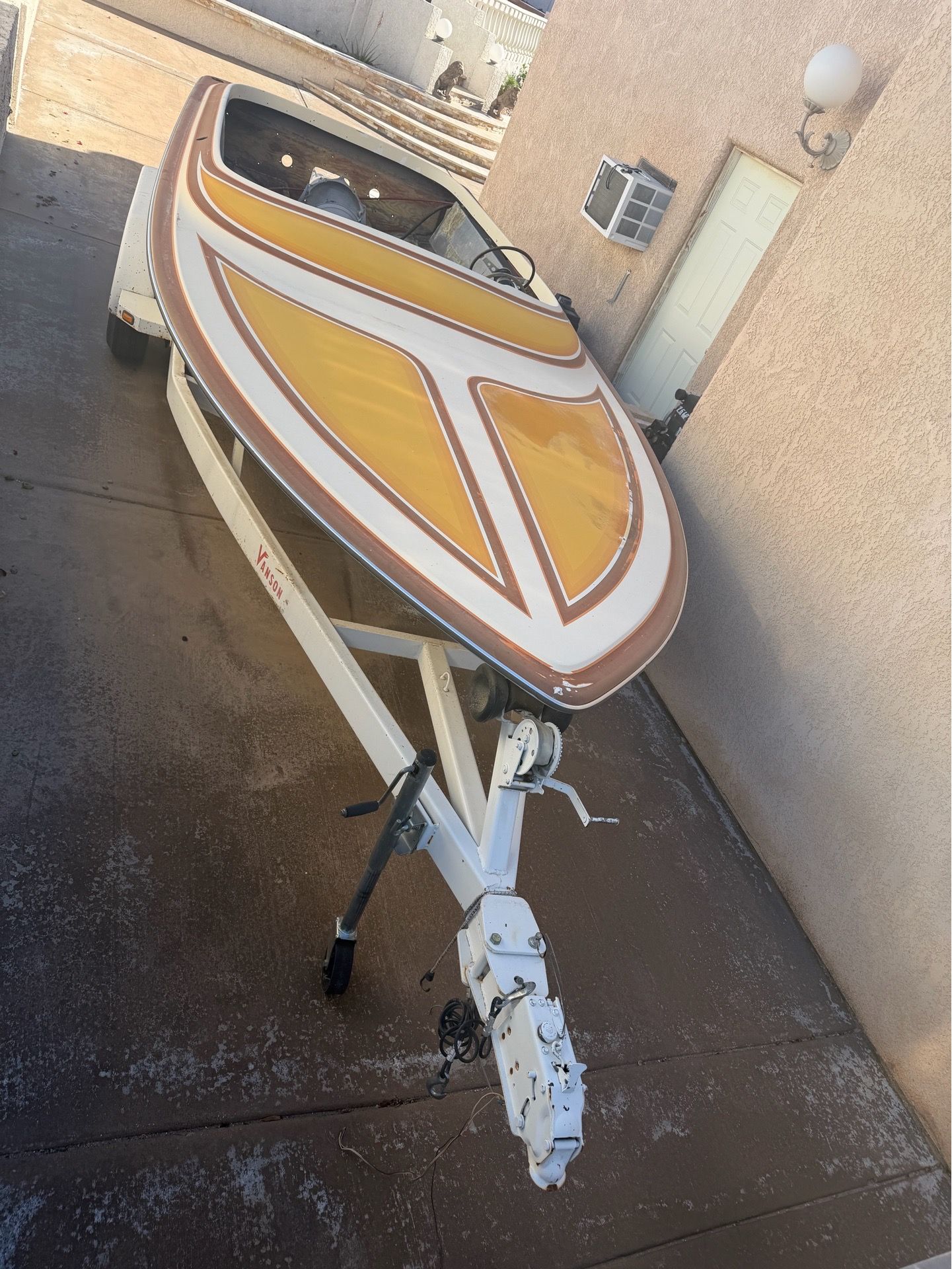 1981 MILLER JET BOAT HULL&TRAILER