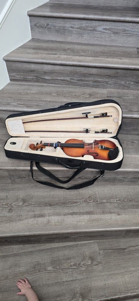 Cecilio 20 inch violin or 1/2 violin