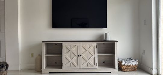 TV STAND